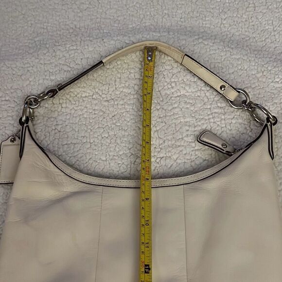 Coach white weave shoulder bag with crossbody strap - Picture 12 of 16